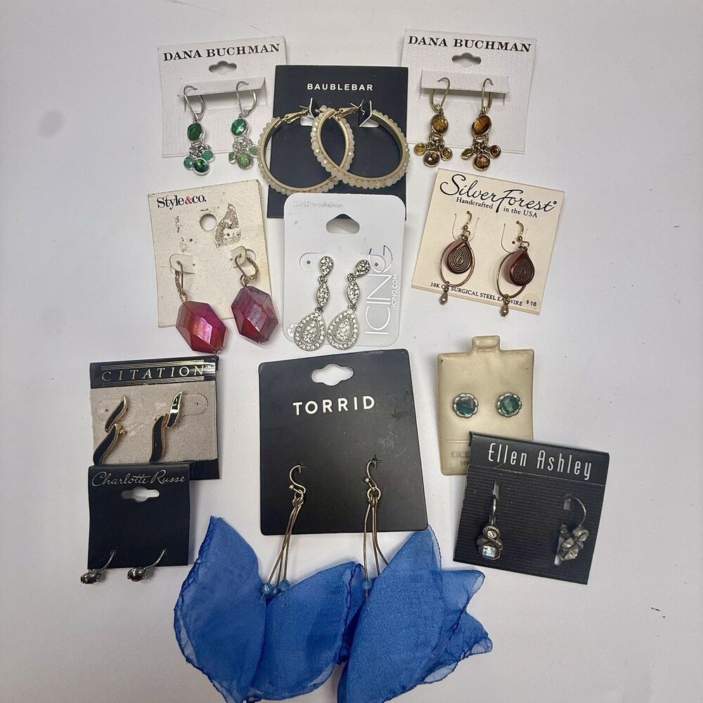 Branded New On Card Pierced 11 Piece Earring Lot Vtg Modern Dangle Stud Bundle